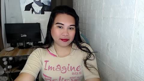 Snapshot of nylecummer chatting on 15, 12, 2024 nylecummer online show from 15, 12, 2024