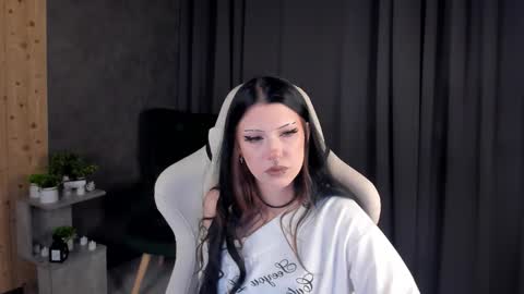  LILY  online show from 19, 3, 2026