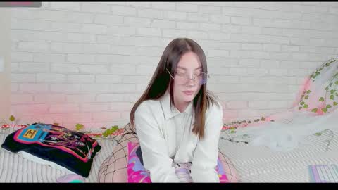 Snapshot of nymphalean chatting on 10, 10, 2025 Kat online show from 10, 10, 2025