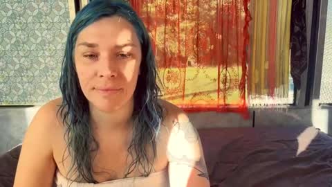 Snapshot of nympharabelle chatting on 13, 10, 2025 Creamy Grapefruit online show from 13, 10, 2025