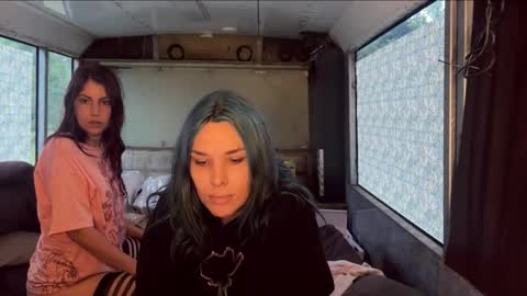 Snapshot of nympharabelle chatting on 23, 10, 2025 Creamy Grapefruit online show from 23, 10, 2025