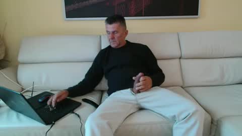 Marc online show from 6, 10, 2025