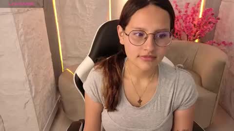 Snapshot of nyx_tamy_tx chatting on 27, 9, 2025 Online 800 to 1400 online show from 27, 9, 2025