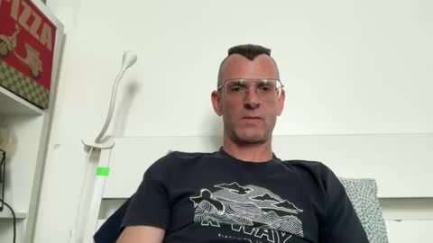 Snapshot of o_johnny_deep_o chatting on 14, 4, 2026 Jonathan Deep online show from 14, 4, 2026