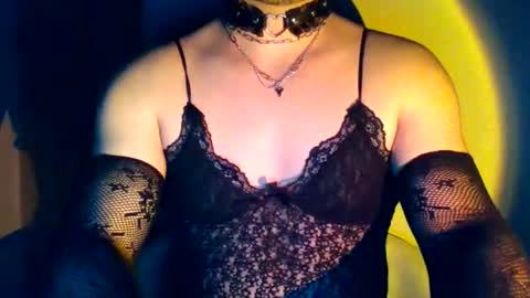 Snapshot of obscuraboy chatting on 17, 5, 2026 Doxy online show from 17, 5, 2026