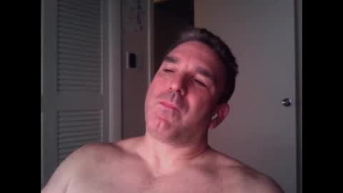 Snapshot of oceanmanx chatting on 12, 9, 2025 Ocean online show from 12, 9, 2025