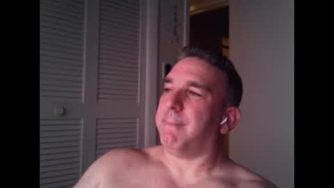 Snapshot of oceanmanx chatting on 17, 9, 2025 Ocean online show from 17, 9, 2025