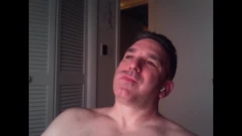 Snapshot of oceanmanx chatting on 17, 10, 2025 Ocean online show from 17, 10, 2025