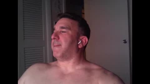 Snapshot of oceanmanx chatting on 25, 10, 2025 Ocean online show from 25, 10, 2025