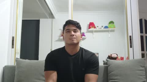 Snapshot of octavio_quinn chatting on 14, 12, 2024 OCTAVIO QUINN online show from 14, 12, 2024