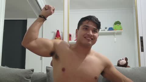 Snapshot of octavio_quinn chatting on 20, 12, 2024 OCTAVIO QUINN online show from 20, 12, 2024