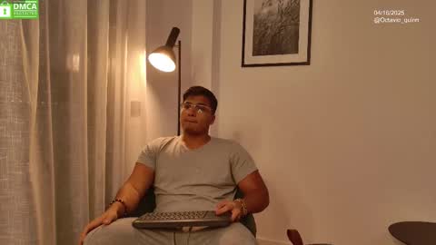 Snapshot of octavio_quinn chatting on 16, 9, 2025 OCTAVIO QUINN online show from 16, 9, 2025