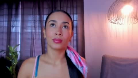 Snapshot of odette_clark chatting on 28, 9, 2025 odette_clark online show from 28, 9, 2025