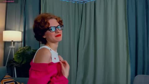 Snapshot of odettechurchwell chatting on 19, 9, 2025 Eli online show from 19, 9, 2025