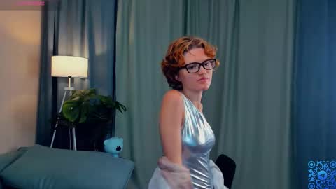 Snapshot of odettechurchwell chatting on 27, 10, 2025 Eli online show from 27, 10, 2025