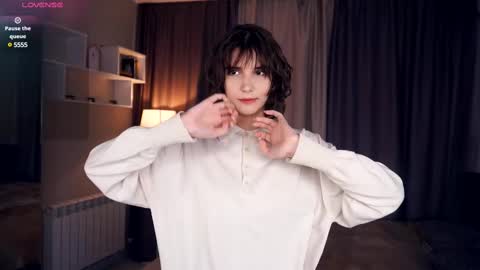 Snapshot of odettehatt chatting on 7, 3, 2025 Thea online show from 7, 3, 2025