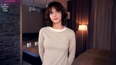 Snapshot of odettehatt chatting on 12, 3, 2025 Thea online show from 12, 3, 2025