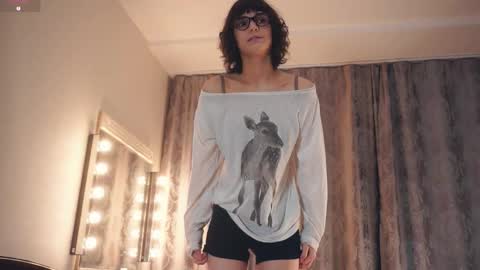 Snapshot of odettehatt chatting on 9, 1, 2026 Thea online show from 9, 1, 2026