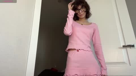 Thea online show from 6, 3, 2026