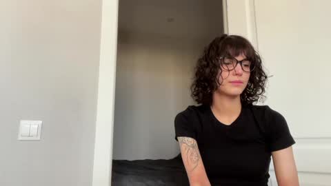 Thea online show from 15, 5, 2026