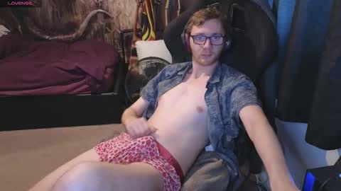 Snapshot of odinsclone chatting on 23, 9, 2025 odin yes thats my real name online show from 23, 9, 2025