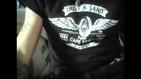 Snapshot of oedipe666 chatting on 26, 12, 2024 oedipe666cam online show from 26, 12, 2024