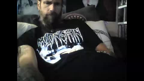 Snapshot of oedipe666 chatting on 16, 1, 2025 oedipe666cam online show from 16, 1, 2025