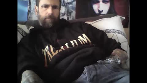 Snapshot of oedipe666 chatting on 28, 2, 2025 oedipe666cam online show from 28, 2, 2025