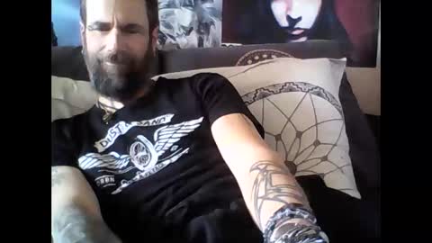 Snapshot of oedipe666 chatting on 5, 3, 2025 oedipe666cam online show from 5, 3, 2025