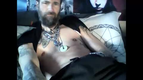 Snapshot of oedipe666 chatting on 12, 3, 2025 oedipe666cam online show from 12, 3, 2025