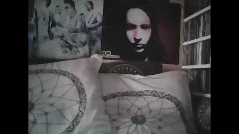 Snapshot of oedipe666 chatting on 1, 12, 2025 oedipe666cam online show from 1, 12, 2025