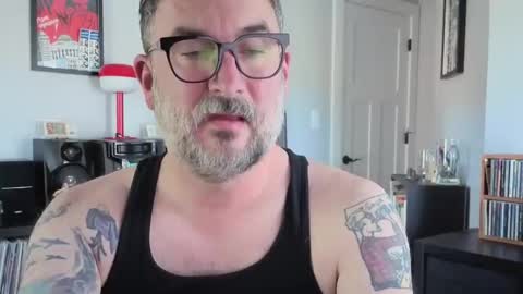 Snapshot of office_dad chatting on 21, 9, 2025 Office Dad online show from 21, 9, 2025