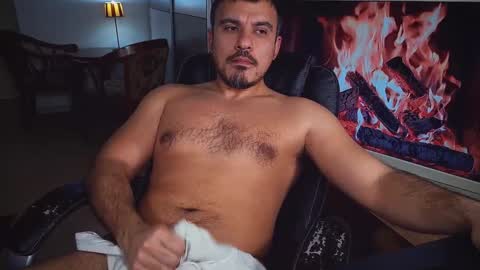 officeman7 online show from 2, 2, 2025