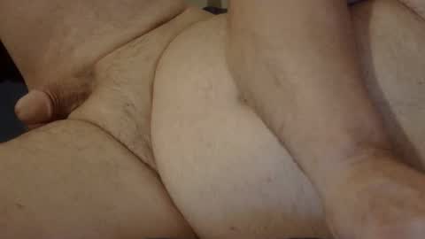 Snapshot of offsides10 chatting on 14, 11, 2025 WantsToTryACouple online show from 14, 11, 2025