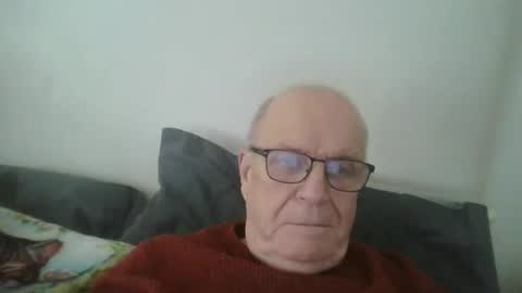 Snapshot of oggi95 chatting on 10, 2, 2025 oggi95 online show from 10, 2, 2025