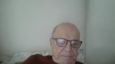 Snapshot of oggi95 chatting on 12, 2, 2025 oggi95 online show from 12, 2, 2025