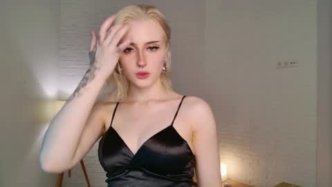Lily online show from 13, 5, 2026