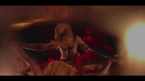 your dear Lilith Chapman online show from 17, 10, 2025