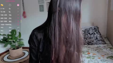 Snapshot of ohanna_ chatting on 14, 10, 2025 ohanna_ online show from 14, 10, 2025