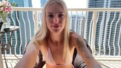Snapshot of ohbabykelly chatting on 8, 3, 2025 Kelly online show from 8, 3, 2025