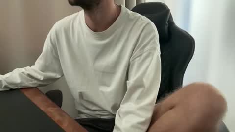 Snapshot of ohmymichael chatting on 17, 2, 2026 ohmymichael online show from 17, 2, 2026