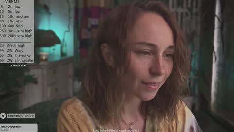 Snapshot of ohmymojo chatting on 30, 10, 2025 Mo online show from 30, 10, 2025