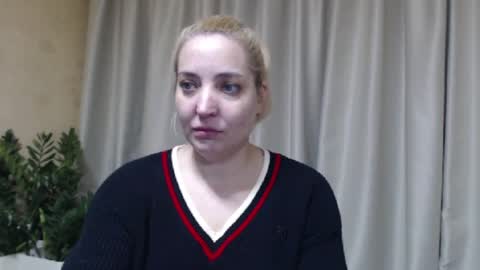 Snapshot of ohsweetmari chatting on 8, 4, 2026 Mari online show from 8, 4, 2026