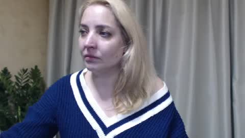 Snapshot of ohsweetmari chatting on 11, 4, 2026 Mari online show from 11, 4, 2026