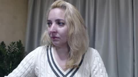 Snapshot of ohsweetmari chatting on 16, 4, 2026 Mari online show from 16, 4, 2026