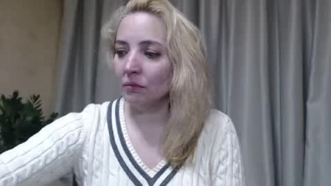 Snapshot of ohsweetmari chatting on 29, 4, 2026 Mari online show from 29, 4, 2026