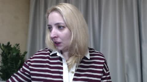 Snapshot of ohsweetmari chatting on 1, 5, 2026 Mari online show from 1, 5, 2026