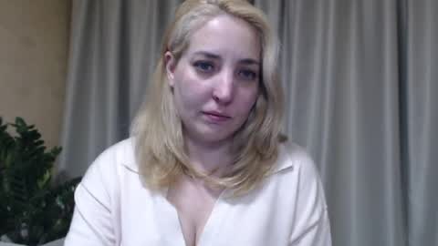 Snapshot of ohsweetmari chatting on 15, 5, 2026 Mari online show from 15, 5, 2026