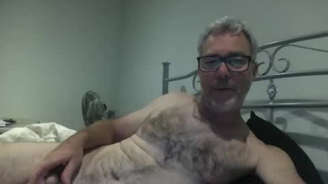 oiledcouple1 online show from 10, 10, 2025