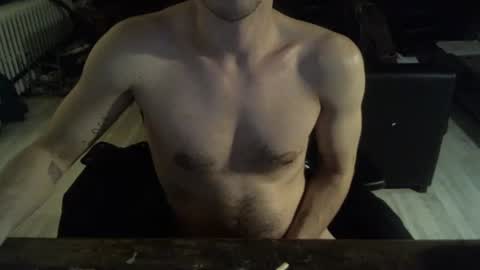 Snapshot of oimmmmmmm chatting on 1, 1, 2025 oimmmmmmm online show from 1, 1, 2025